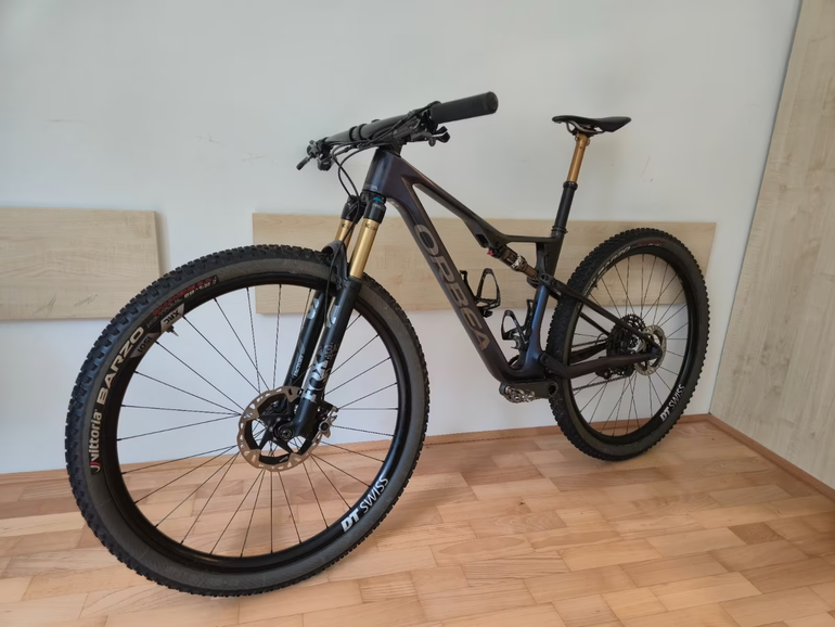 Used Orbea OIZ M-TEAM XTR 2024 2024 Mountainbike — image 2 of 5