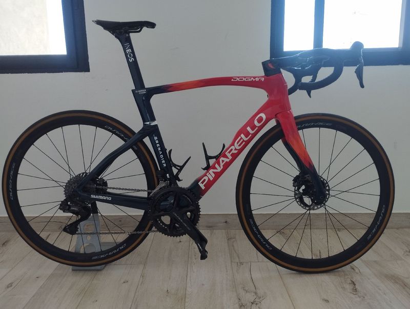 Used Pinarello DOGMA F DURA ACE Di2 2024 2024 Road & Gravel