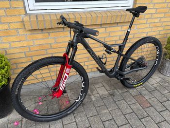 Used Orbea Oiz SRAM X01 Eagle AXS 2024 Mountainbike — image 2 of 13