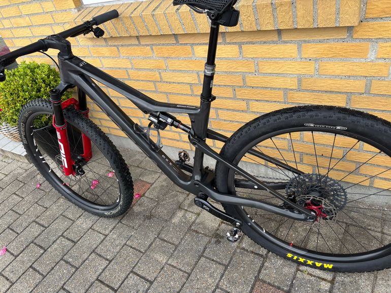 Used Orbea Oiz SRAM X01 Eagle AXS 2024 Mountainbike — image 4 of 13