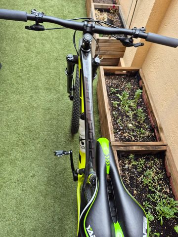 Used Trek Procaliber 9.6 2022 2022 Mountainbike, Orange, 29 — image 5 of 6