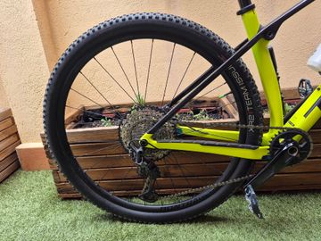Used Trek Procaliber 9.6 2022 2022 Mountainbike, Orange, 29 — image 3 of 6