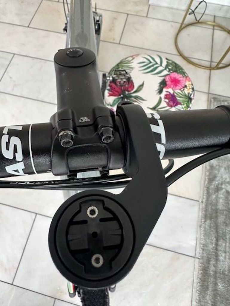 Used BMC URS ONE (VAR 1) 2022 2022 Road & Gravel, Light Gray — image 11 of 17