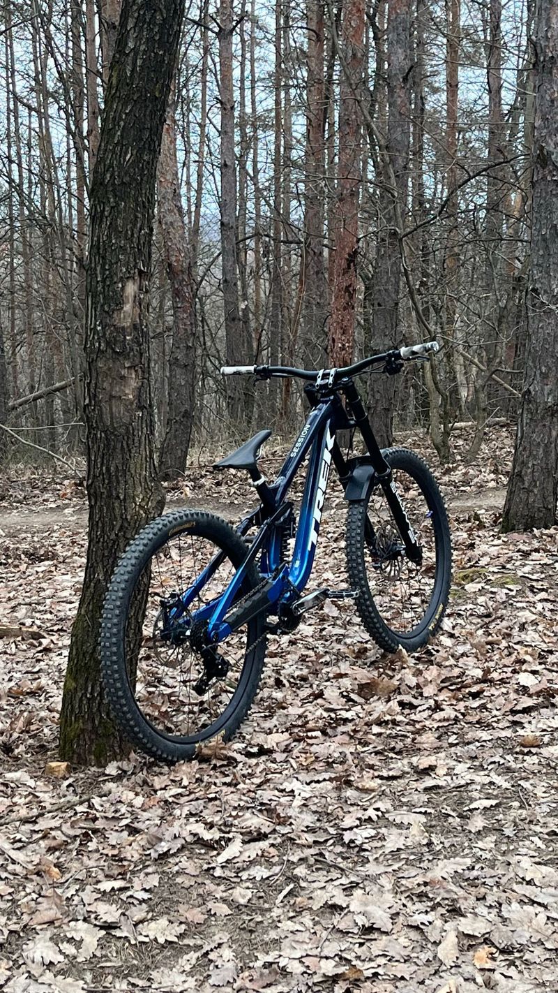 Käytetty Trek Session 8 29 GX 2025 2025 Mountainbike — kuva 14 / 15