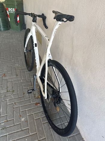 Used Pinarello PRINCE ULTEGRA Di2 12S Disc 2022 2022 Road & Gravel, White — image 8 of 16