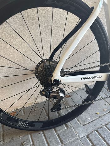 Used Pinarello PRINCE ULTEGRA Di2 12S Disc 2022 2022 Road & Gravel, White — image 9 of 16