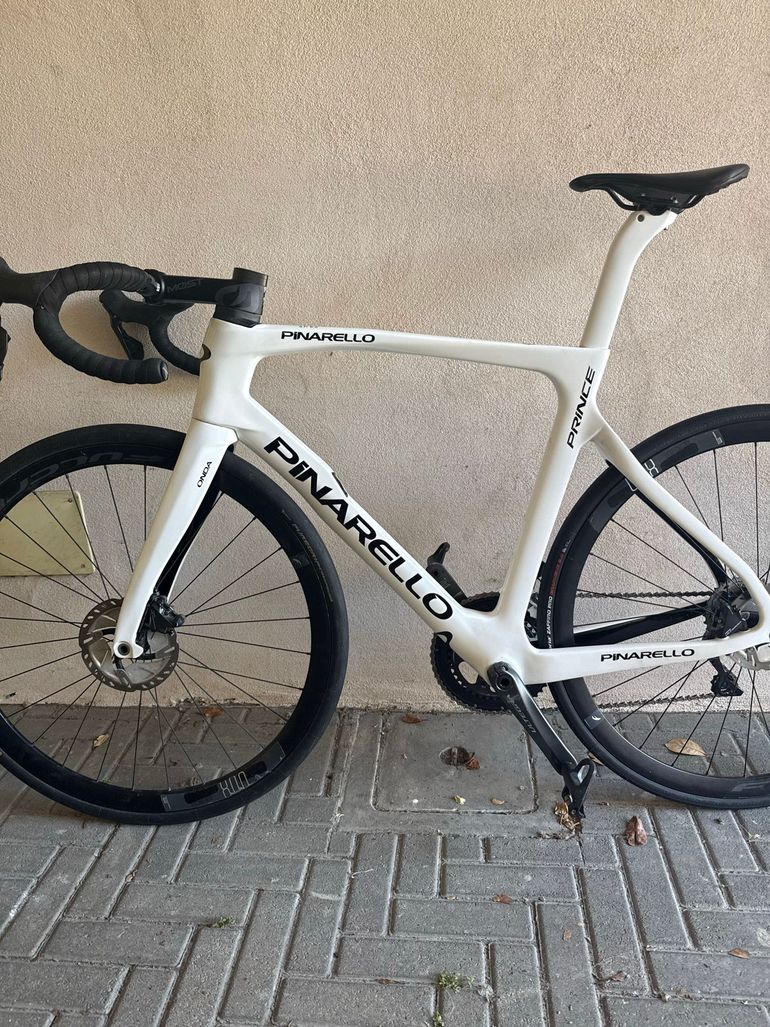 Used Pinarello PRINCE ULTEGRA Di2 12S Disc 2022 2022 Road & Gravel, White — image 2 of 16