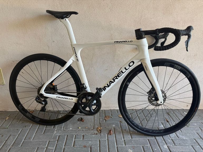 Used Pinarello PRINCE ULTEGRA Di2 12S Disc 2022 2022 Road & Gravel, White — image 1 of 16