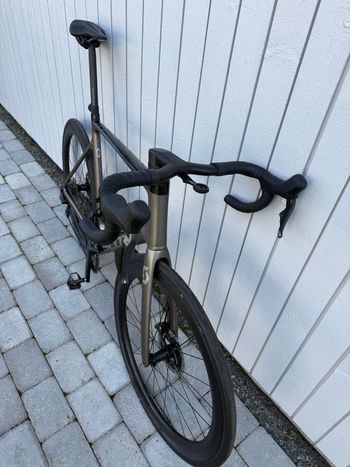 Used Scott Addict Shimano Ultegra Di2 2019 Road & Gravel, Hellgrau — image 2 of 4
