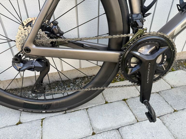 Used Scott Addict Shimano Ultegra Di2 2019 Road & Gravel, Hellgrau — image 3 of 4