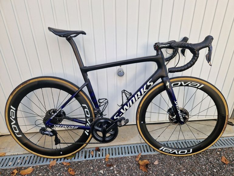 Used Specialized S-Works Tarmac SL6 Disc - Dura Ace Di2 2020 2020 Road & Gravel, Schwarz — image 1 of 13