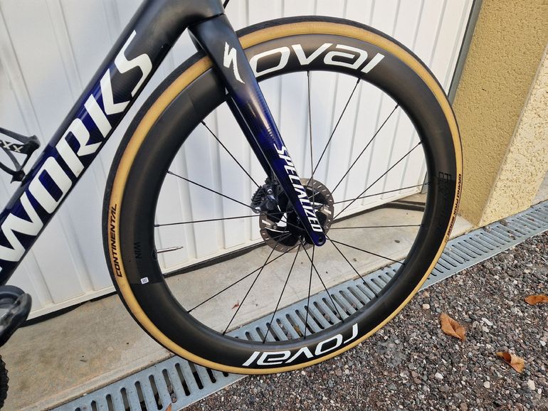 Used Specialized S-Works Tarmac SL6 Disc - Dura Ace Di2 2020 2020 Road & Gravel, Schwarz — image 6 of 13