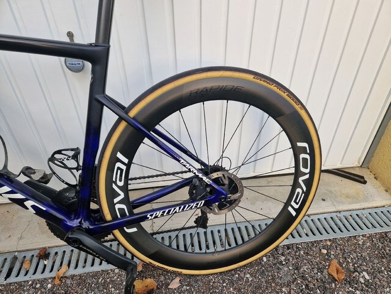 Used Specialized S-Works Tarmac SL6 Disc - Dura Ace Di2 2020 2020 Road & Gravel, Schwarz — image 10 of 13