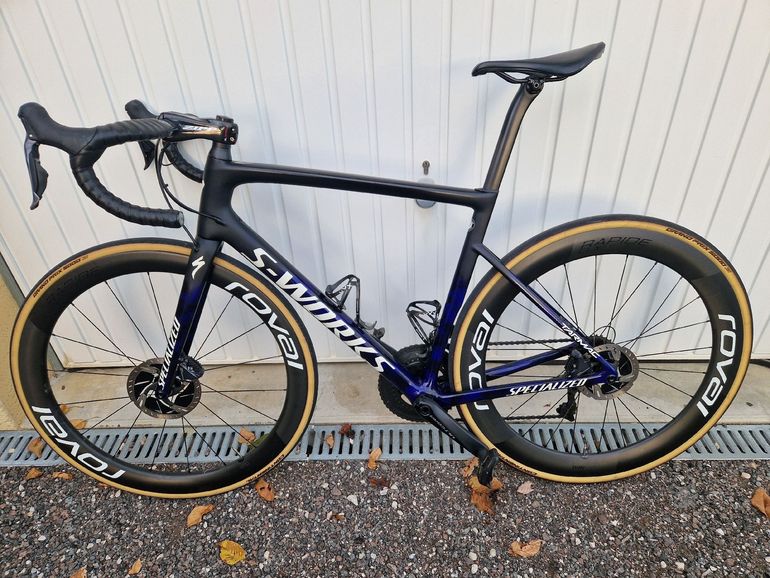 Used Specialized S-Works Tarmac SL6 Disc - Dura Ace Di2 2020 2020 Road & Gravel, Schwarz — image 9 of 13