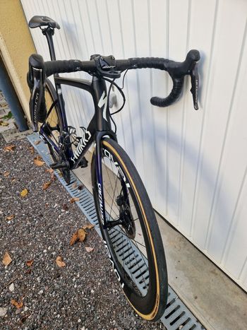 Used Specialized S-Works Tarmac SL6 Disc - Dura Ace Di2 2020 2020 Road & Gravel, Schwarz — image 2 of 13