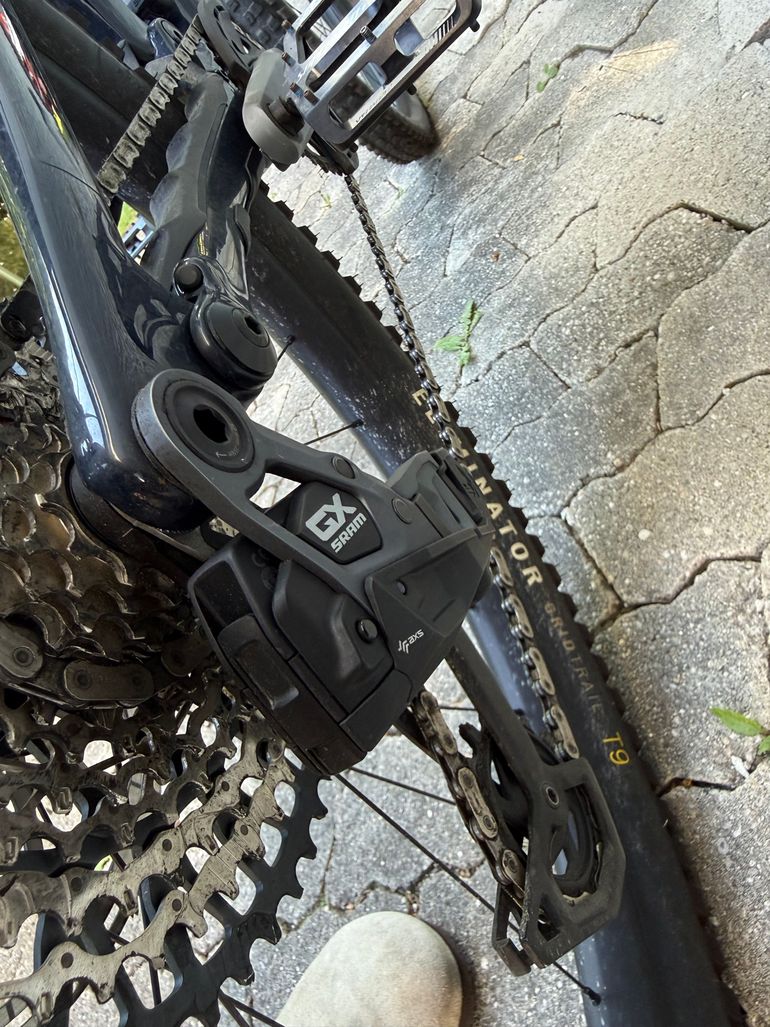 Used Specialized Stumpjumper EVO Expert 2024 2024 Mountainbike, Blue, 29 — image 16 of 17