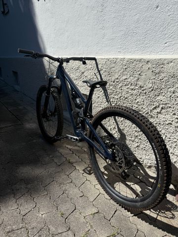 Brugt Specialized Stumpjumper EVO Expert 2024 2024 Mountainbike — billede 2 af 17