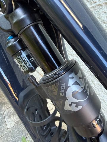 Brugt Specialized Stumpjumper EVO Expert 2024 2024 Mountainbike — billede 14 af 17