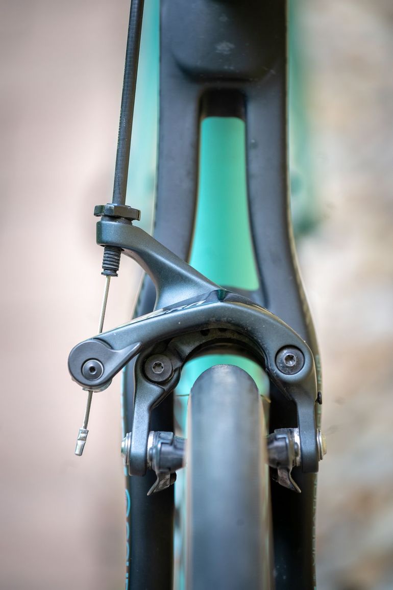 Used Bianchi Infinito CV Ultegra 2018 2018 Road & Gravel, Black — image 16 of 24