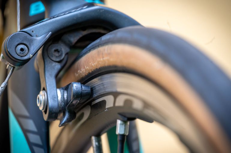 Used Bianchi Infinito CV Ultegra 2018 2018 Road & Gravel, Black — image 15 of 24