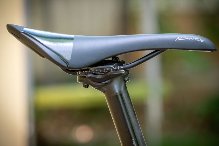 Used Bianchi Infinito CV Ultegra 2018 2018 Road & Gravel, Black — image 18 of 24