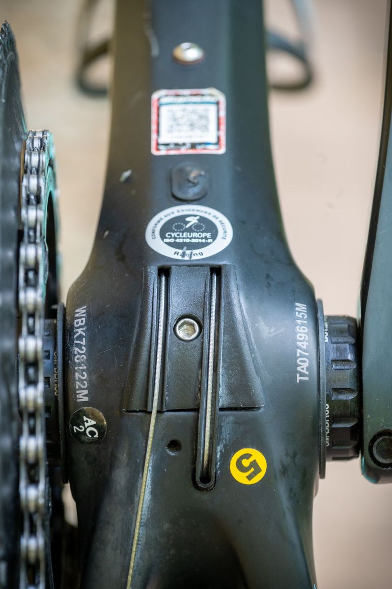 Used Bianchi Infinito CV Ultegra 2018 2018 Road & Gravel, Black — image 22 of 24