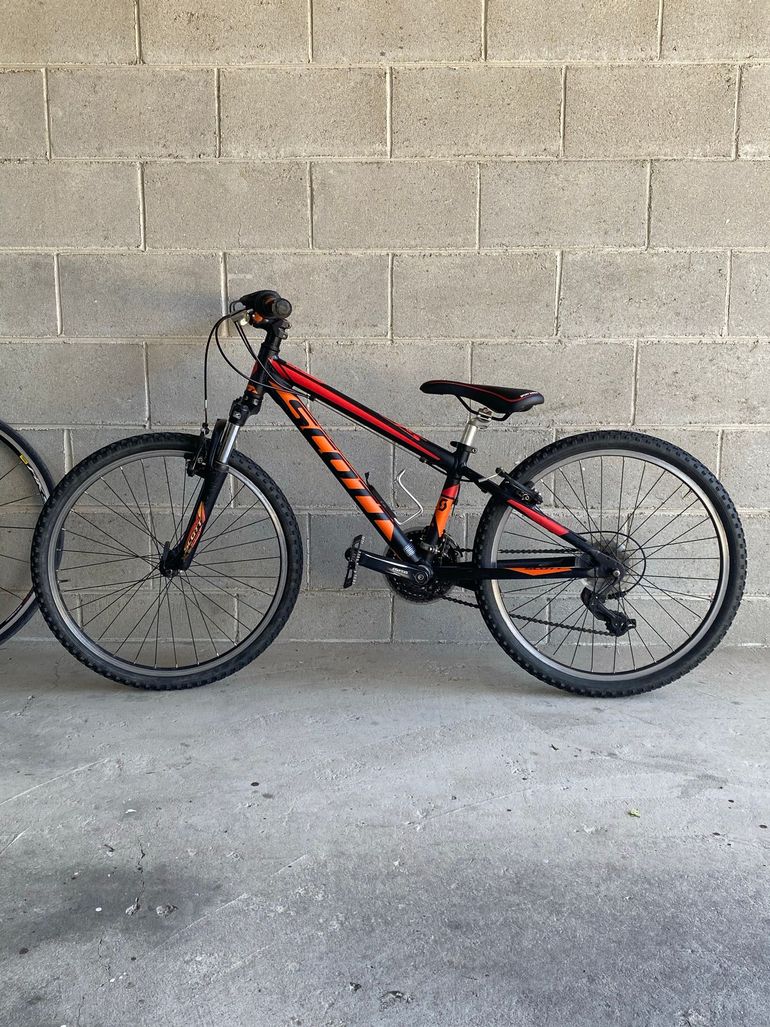 Used Scott Scale JR 24 2017 2017 Youth, Orange — image 2 of 4
