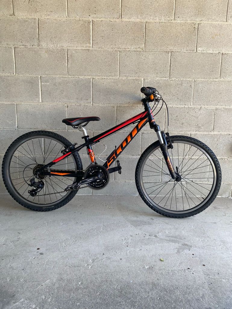Used Scott Scale JR 24 2017 2017 Youth, Orange — image 1 of 4
