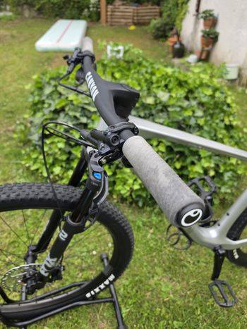 Used Canyon Exceed CF 7 2025 2025 Mountainbike — image 7 of 8