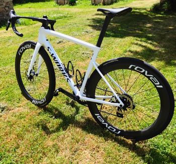 Used Specialized S-Works Tarmac SL8 - SRAM Red eTap AXS 2024 2024 Road & Gravel, White — image 2 of 4