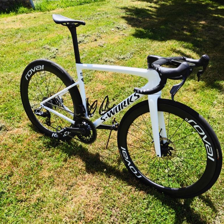 Used Specialized S-Works Tarmac SL8 - SRAM Red eTap AXS 2024 2024 Road & Gravel, White — image 3 of 4