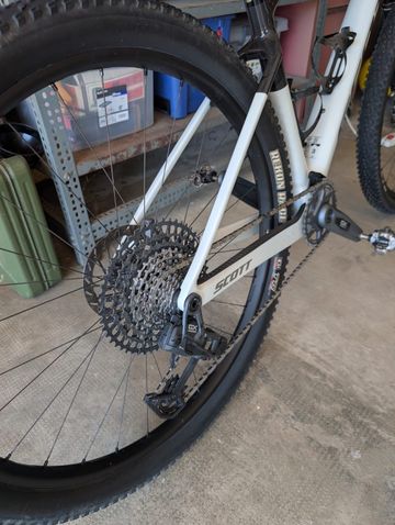 Used Scott Scale RC Team Issue 2025 2025 Mountainbike, White, 29 — image 3 of 11