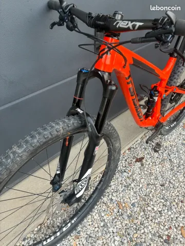 Used Santa Cruz Transition Smuggler 2016 Mountainbike, Orange — image 12 of 13