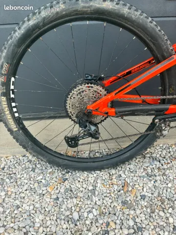 Used Santa Cruz Transition Smuggler 2016 Mountainbike, Orange — image 7 of 13