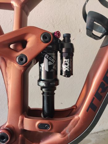 Used Trek Fuel EX 8 Gen 6 2023 2023 Mountainbike — image 9 of 10