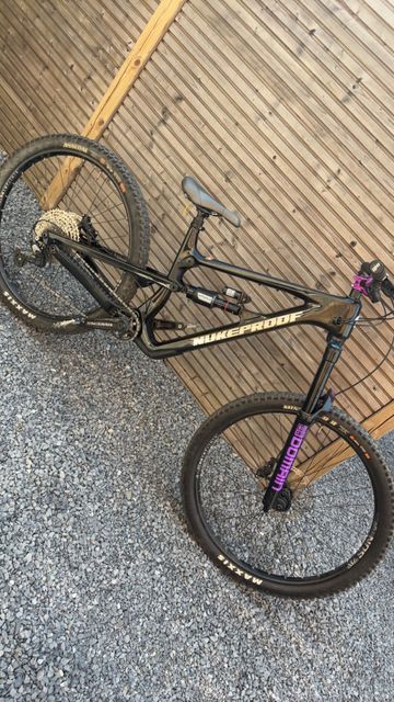 Used Nukeproof Mega Shimano Deore 2026 MTB