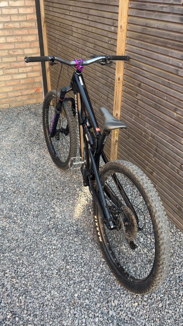 Used Nukeproof Mega Shimano Deore 2026 Mountainbike — image 4 of 7
