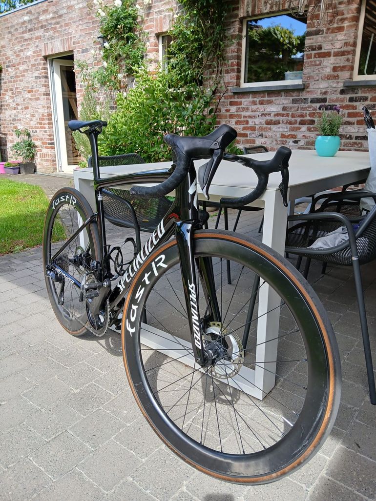 Used Specialized Tarmac SL8 Pro - Shimano Ultegra Di2 2025 2025 Road & Gravel, Schwarz — image 3 of 7