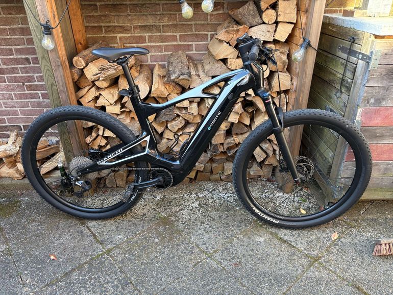 Used Bianchi e-Vertic X-Type Deore 2023 2023 Mountainbike, Black, 29 — image 2 of 3