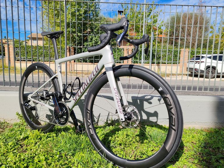Used Specialized Tarmac SL8 Pro - SRAM Force AXS 2026 2026 Road & Gravel, Light Gray — image 2 of 4