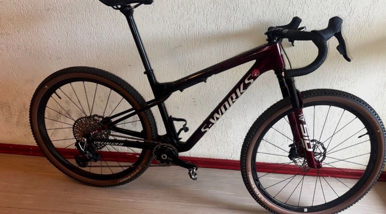 Used S Works S Works Custom Frameset 2024 Mountainbike, Red — image 1 of 9