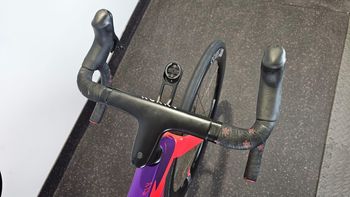 Used Canyon Aeroad CF SLX 8 Disc eTap 2023 2023 Road & Gravel, Black — image 10 of 22