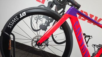 Used Canyon Aeroad CF SLX 8 Disc eTap 2023 2023 Road & Gravel, Black — image 4 of 22