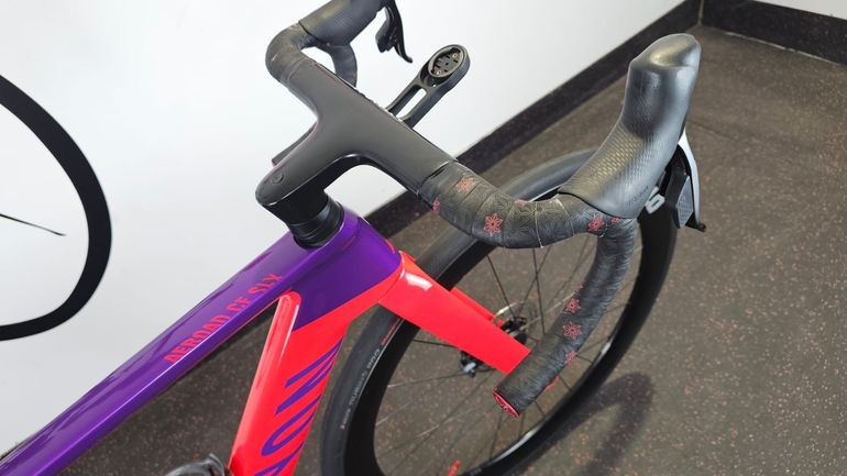 Used Canyon Aeroad CF SLX 8 Disc eTap 2023 2023 Road & Gravel, Black — image 14 of 22