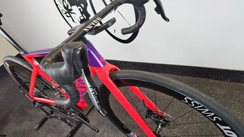 Used Canyon Aeroad CF SLX 8 Disc eTap 2023 2023 Road & Gravel, Black — image 11 of 22