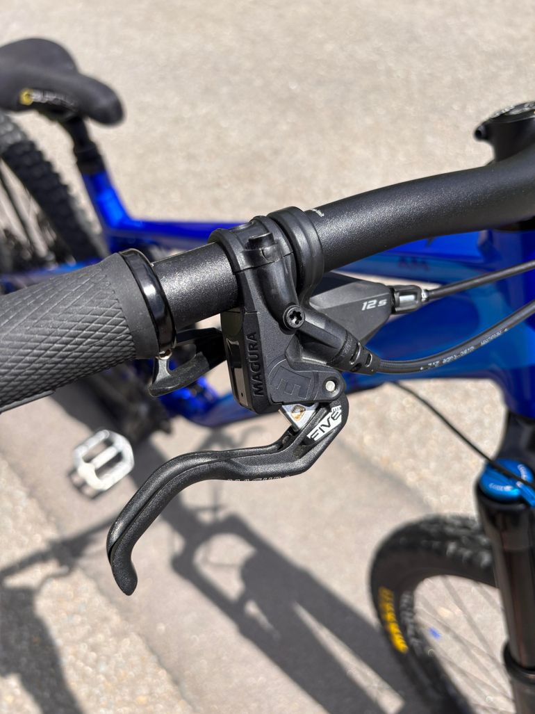 Used Ghost Riot Shimano Deore XT 2023 Mountainbike, Blue, 29 — image 11 of 12
