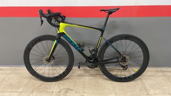 Used Giant Defy Advanced Pro 0 2017 2017 Racefiets & gravel