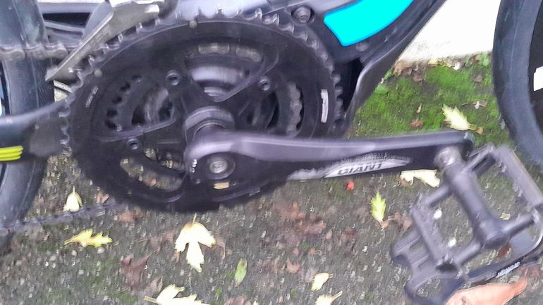 Used Giant Road-E+ 1 2018 2018 Road & Gravel, Black — image 5 of 16