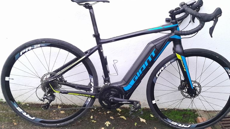 Used Giant Road-E+ 1 2018 2018 Road & Gravel, Black — image 1 of 16
