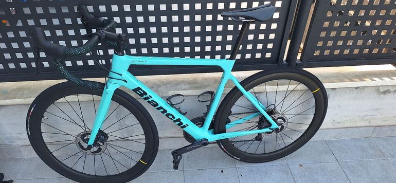 Used Bianchi Sprint Ultegra 2021 2021 Road & Gravel, Green — image 2 of 3